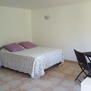 https://auberge-du-marronnier.fr-provencehotel.com